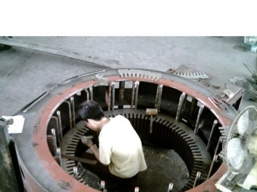 發(fā)動(dòng)機(jī)進(jìn)水后如何處理維修